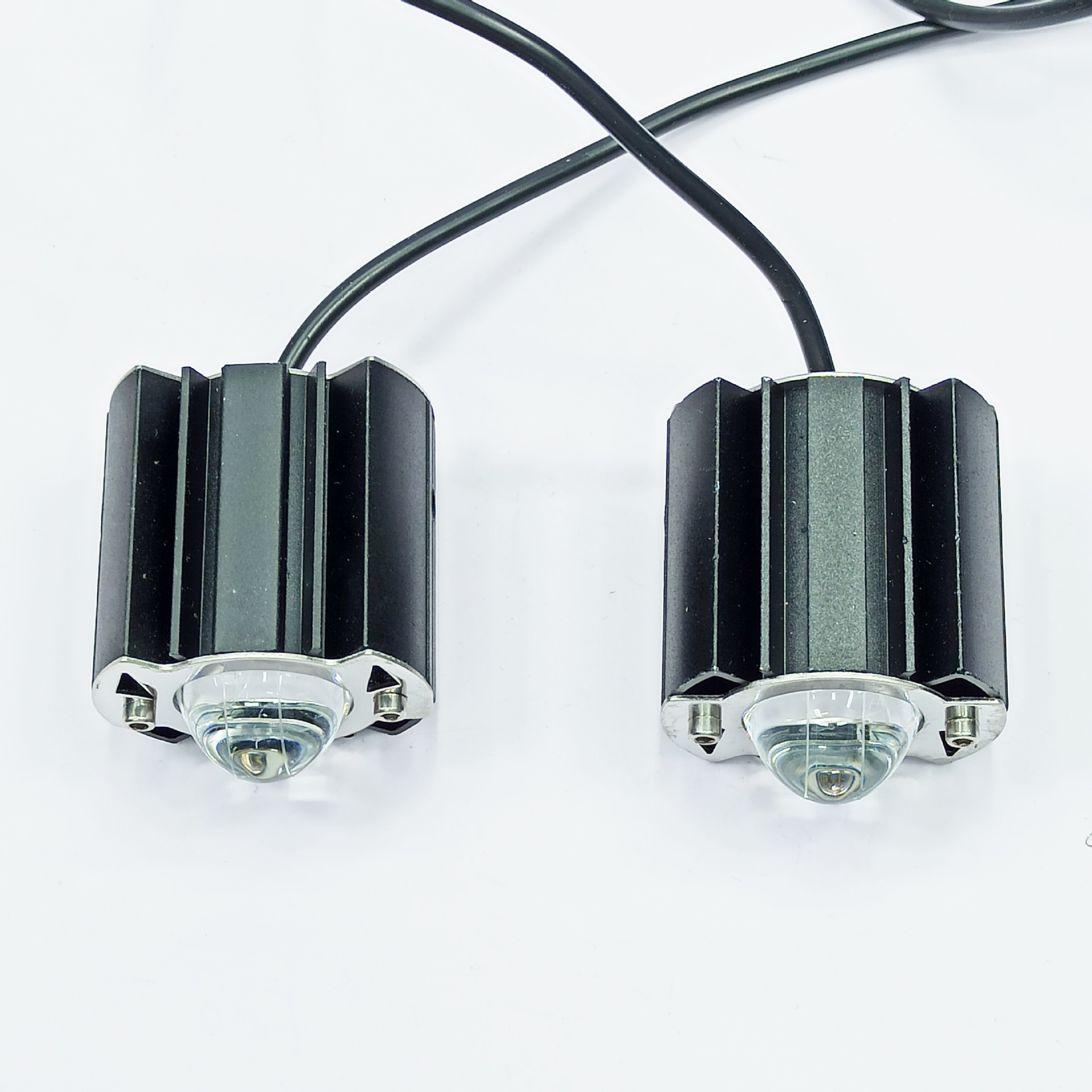 摩托车灯超亮外置透镜led大灯电瓶车电动车改装射灯黄白光12-80v