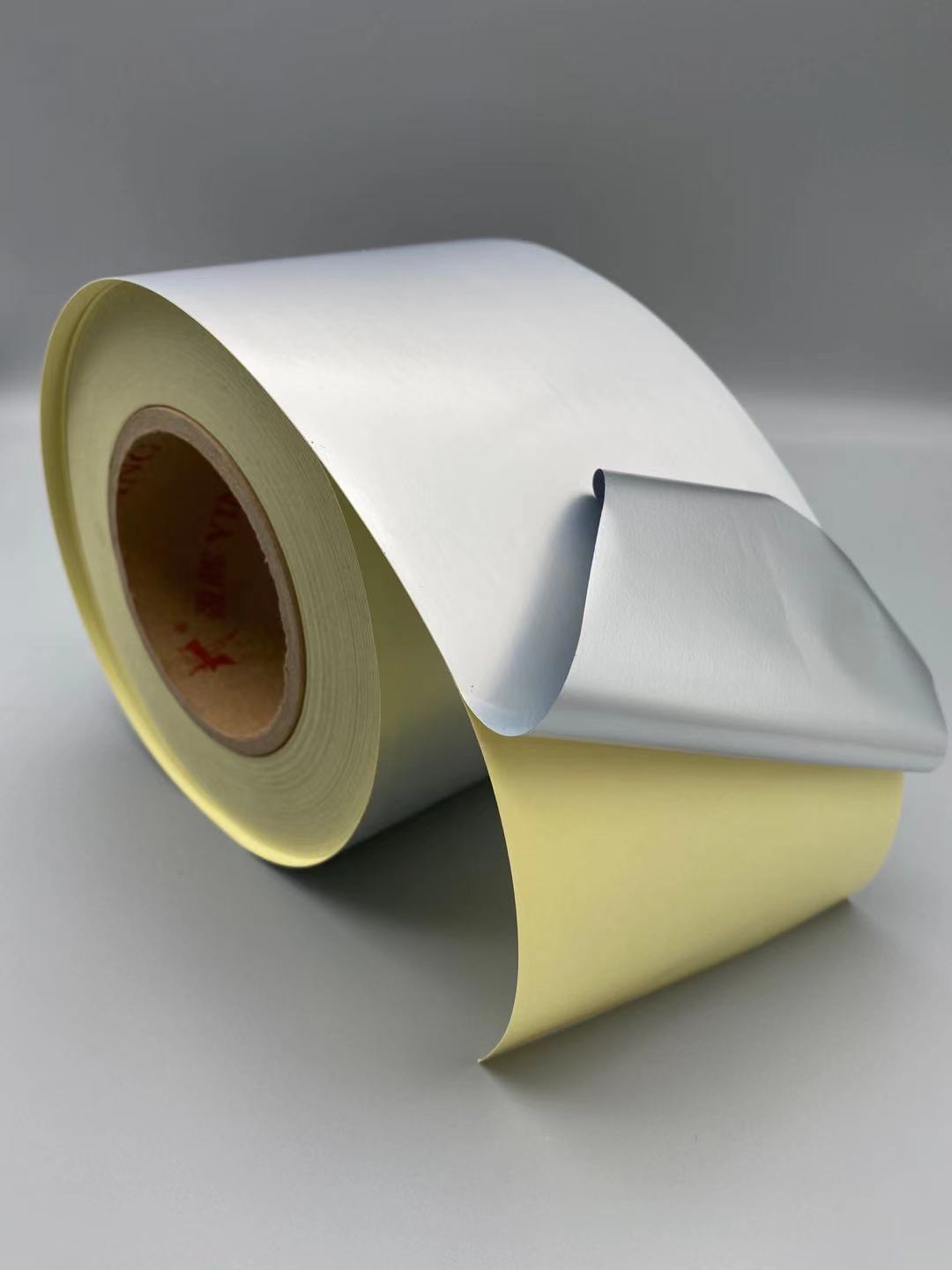 哑银pet不干胶卷筒材料 电子电器行业不干胶标签贴纸现货批发-阿里巴