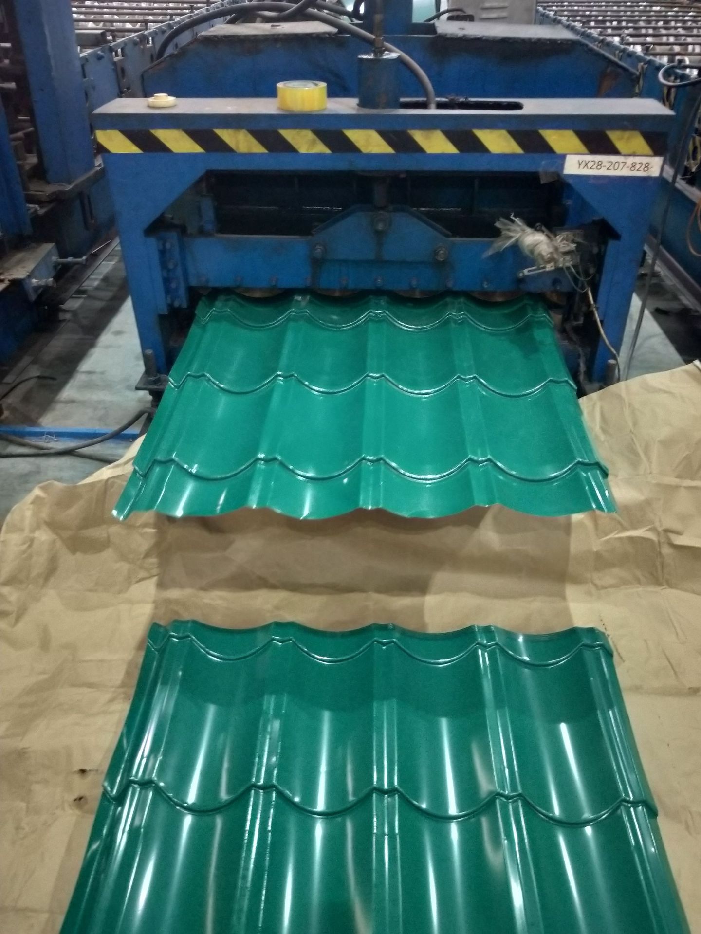 海安供应yx28-207-828彩钢仿古琉璃瓦 彩钢瓦 825偏弧型琉璃瓦