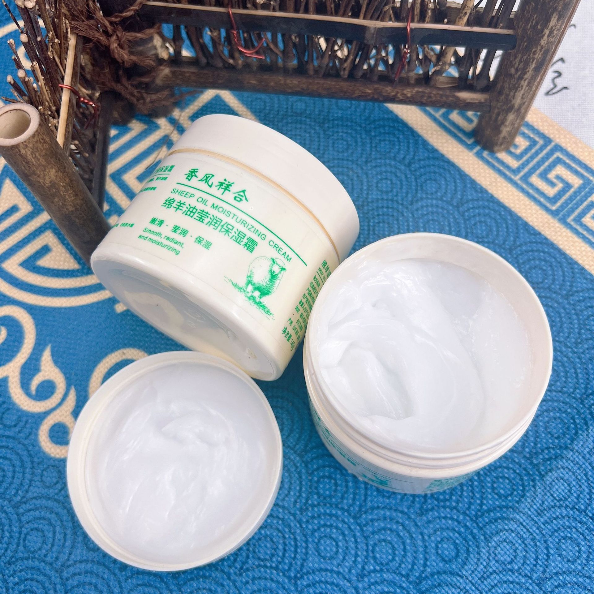 绵羊油莹润保湿霜140g护手霜绵羊油保湿润肤霜秋冬季羊奶店小礼品