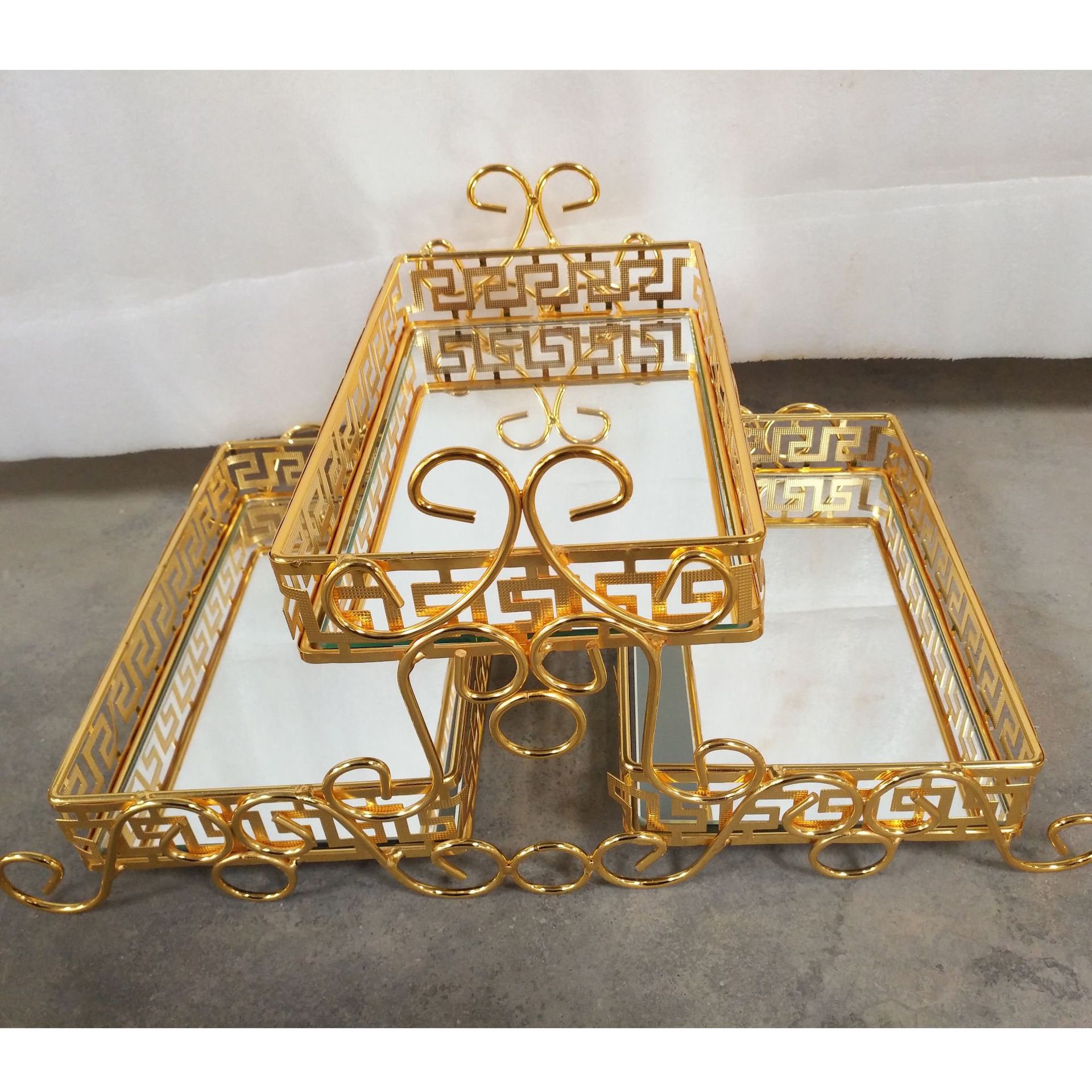 Metal Golden Mirror Self-Service Cake Stand Dessert Display Stand Dessert Table Three-Layer Dessert Display Stand