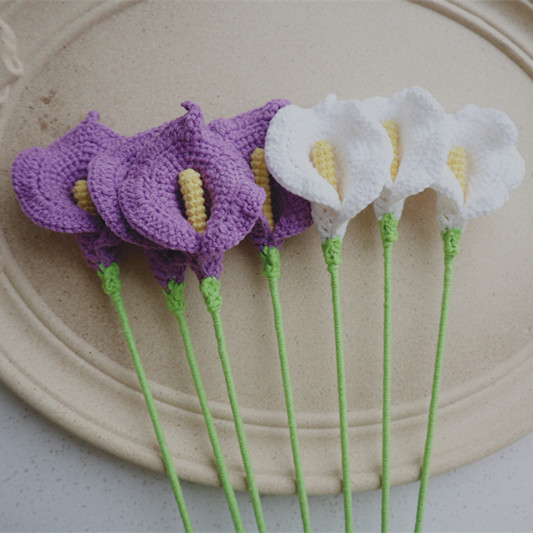 创意毛线编织马蹄莲花束仿真花束钩针作品花朵节日手工艺品