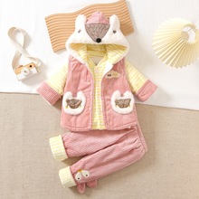 女宝宝冬装夹棉0-1-2岁新生婴儿秋季外出棉衣分体加厚马甲三件套