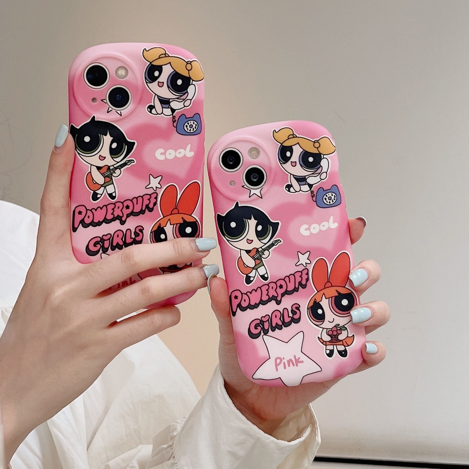 粉色可爱飞天小女警适用iphone14pro max苹果13手机壳15软壳12/11