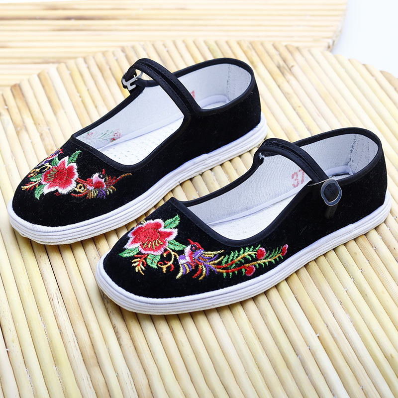 纯布底千层纳布底女士绣花鞋手工上线刺绣妈妈鞋方口平底黑布鞋子