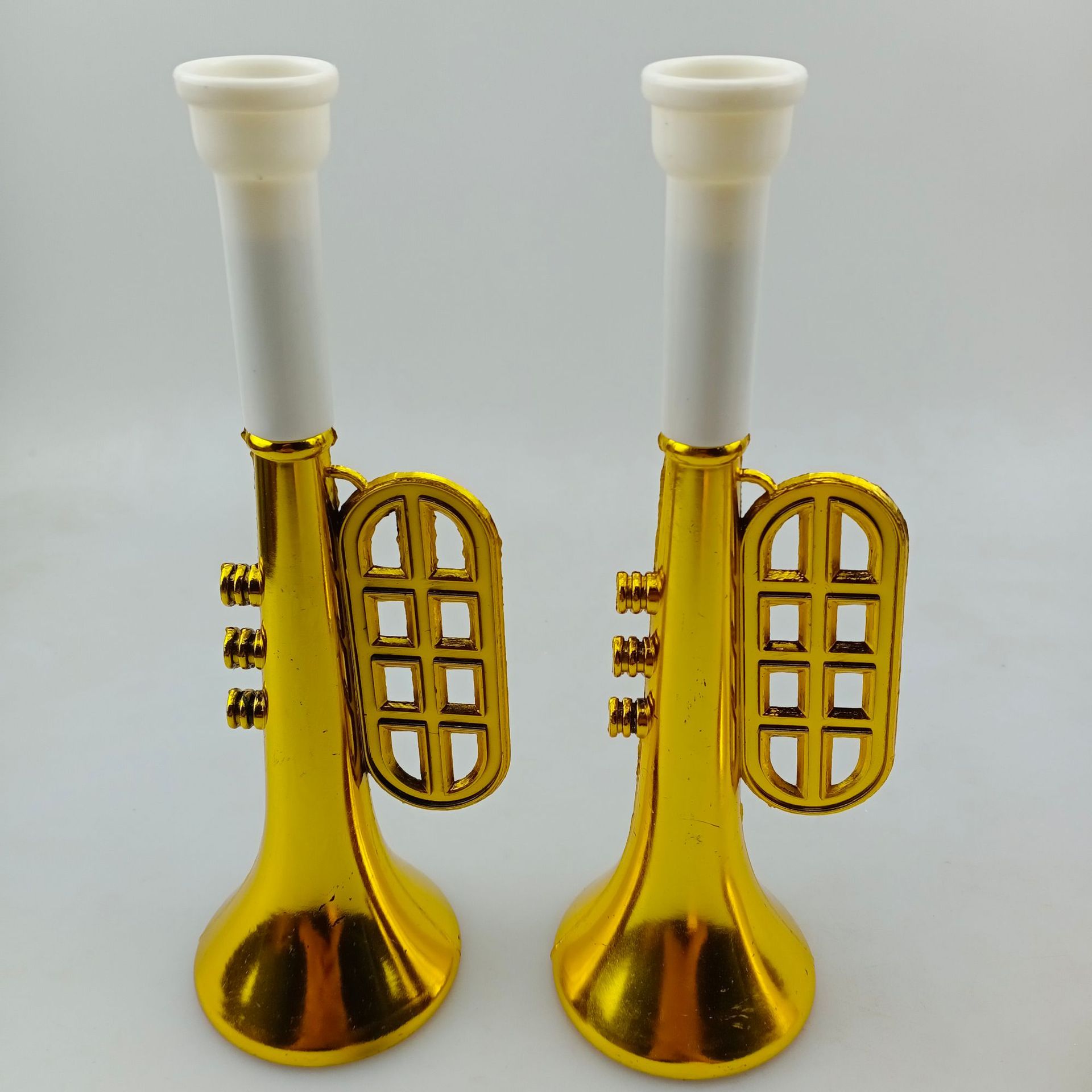 2元批发 卡通喇叭 加厚 儿童玩具 塑料大喇叭 可吹玩具 唢呐喇叭