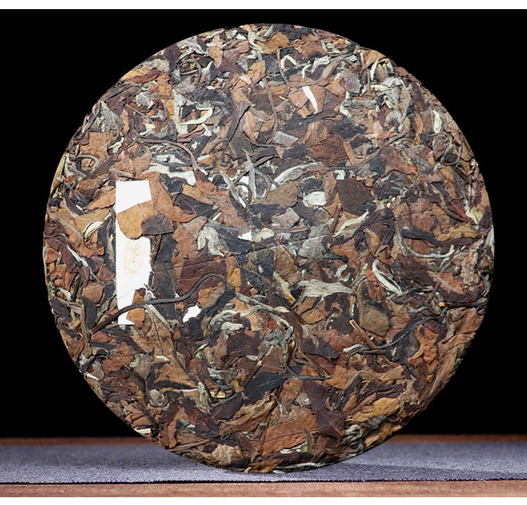 云南白茶困鹿山易武皇家贡茶月光白老白茶七子饼茶357克/饼礼盒装