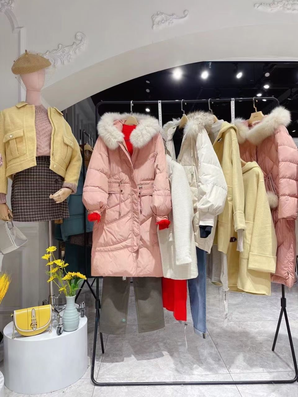 [海贝&紫涵]品牌折扣女装批发尾货清仓专柜撤柜剪标实体直播货源