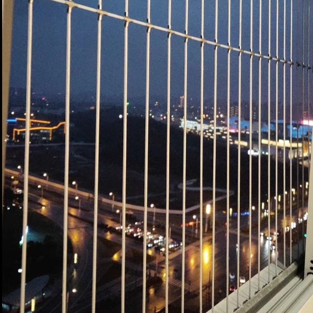 合肥隐形防护网防盗窗儿童高层防护飘窗阳台连廊楼梯过道钢丝防护