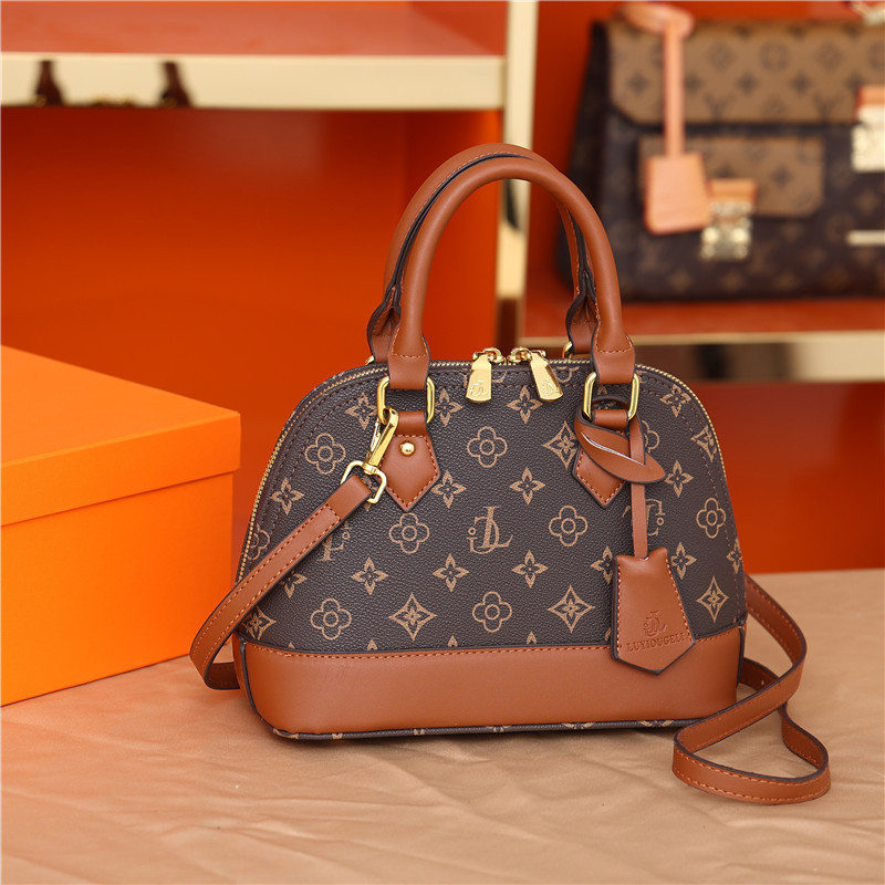 今年流行时尚女包2024春夏新款经典潮流单肩包气质百搭斜挎贝壳包