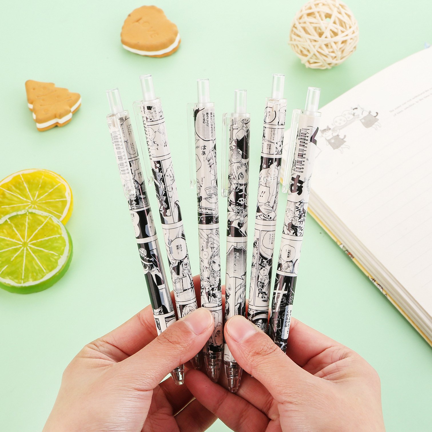 新款黑白漫画风花子君按动笔0.5学生按压式中性笔高颜值日系黑笔