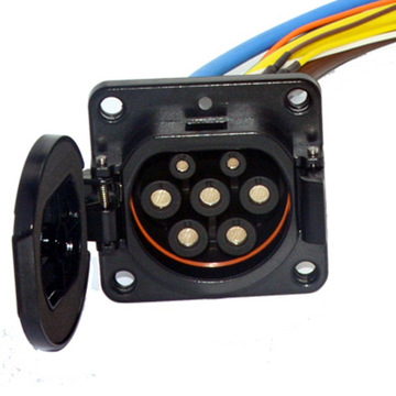 新能源电动汽车63a国标插座充电枪座63a连接器交流充电桩器测试温