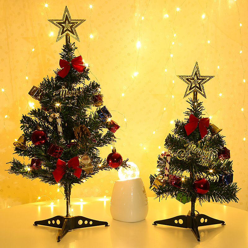 圣诞树装饰圣诞节2022跨境迷你小型家用桌面摆件发光饰品儿童礼物