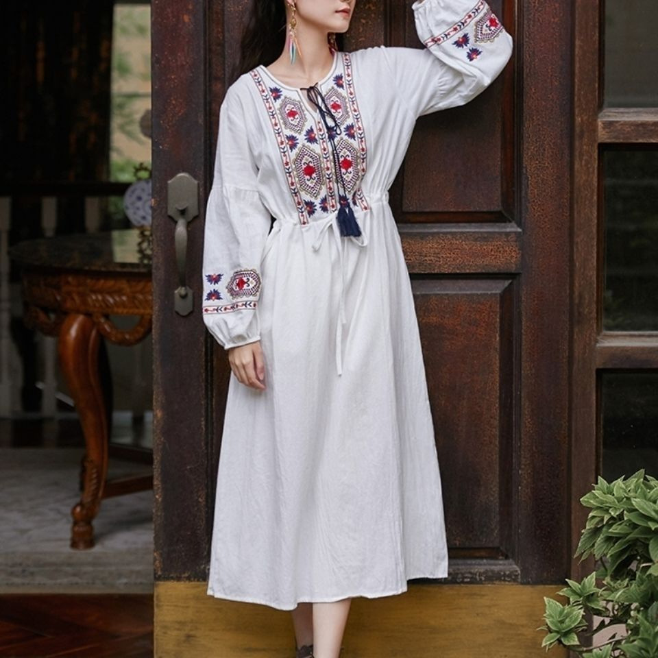连衣裙2024新款棉麻刺绣流苏收腰连衣裙民族风文艺裙子女-阿里巴巴