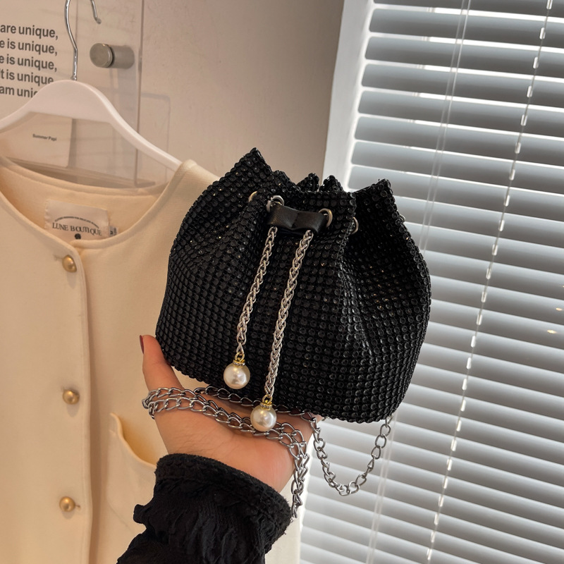 Cross-Border Fashion New Cross-Border European and American Fashion One-Shoulder Crossbody Bucket Bag Light Diamond Drawstring Bucket Dinner Bag Women