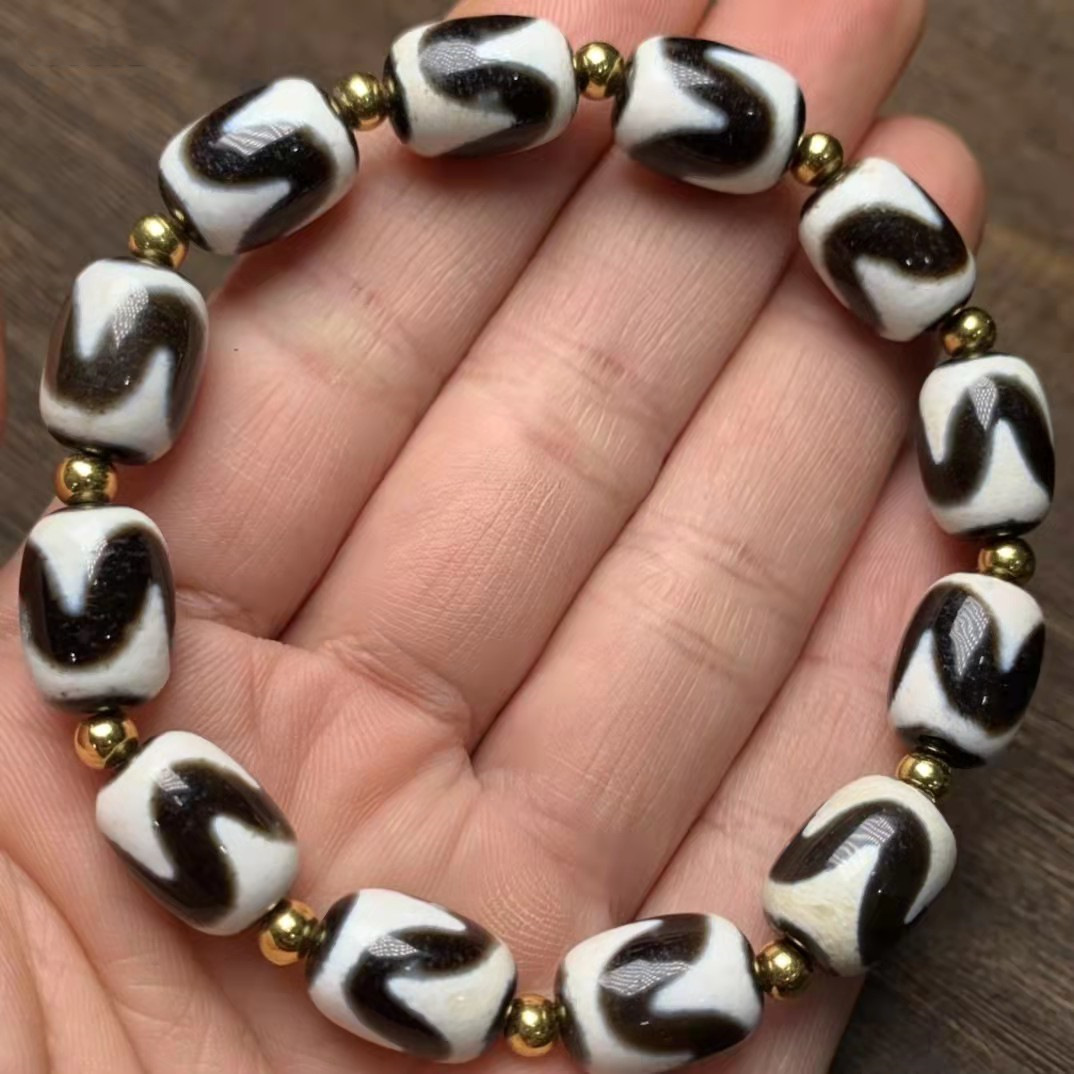 批发老玛瑙高油包浆多宝天珠手串藏传玛瑙虎牙桶珠念珠佛珠手串