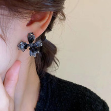 s925银针韩式不规则耳钉小众设计高级感耳环黑色水晶花朵轻奢耳饰