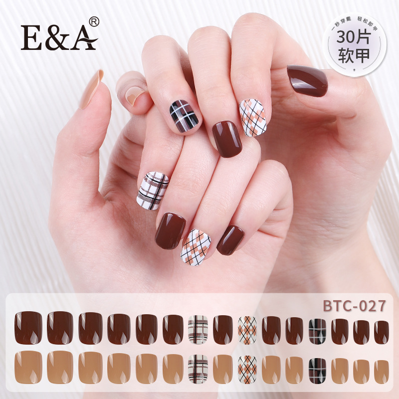2023 New Wear Nail Short Finished Product Nail Stickers with Back Sticker Fake Nails Bridal Manicure Nails Wholesale