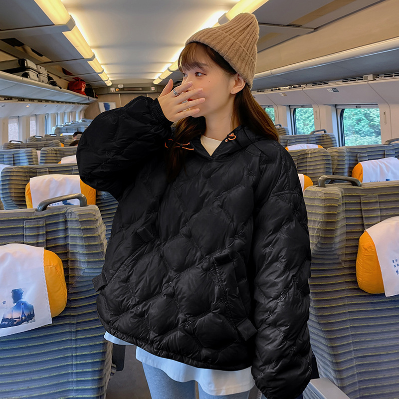 实拍白色菱格卫衣式套头羽绒服女2021年冬小个子白鸭绒连帽外套