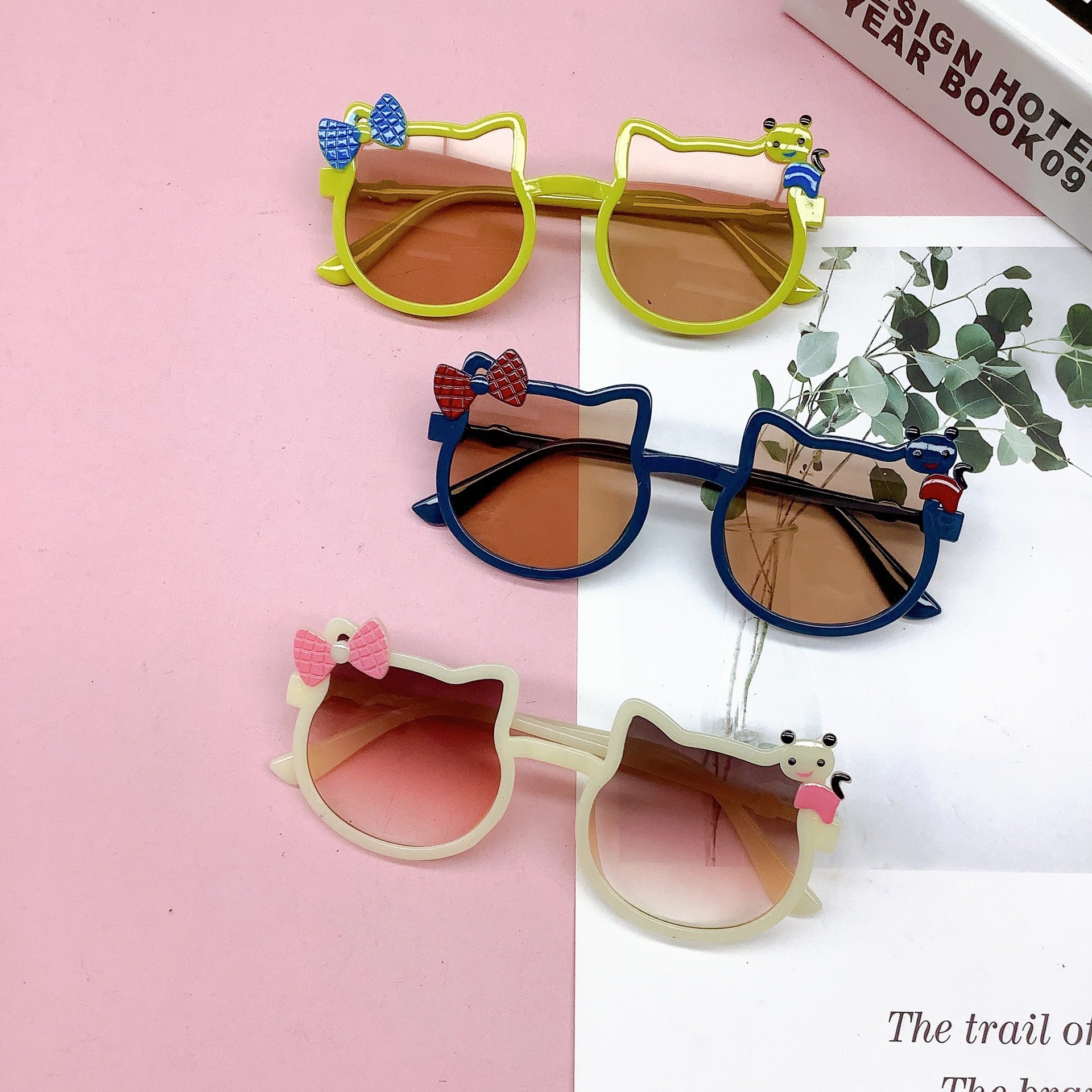 Fashion New Kids Sunglasses Cute Bow Cute Baby Sunglasses UV Protection Kids Boys and Girls Glasses