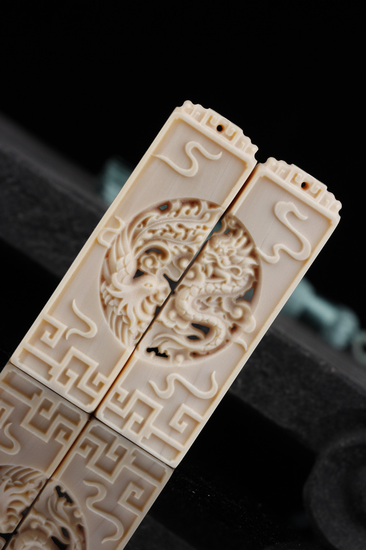 新款猛犸象牙雕刻龙凤呈祥吊坠文玩配饰挂牌情侣文玩项坠男女包邮