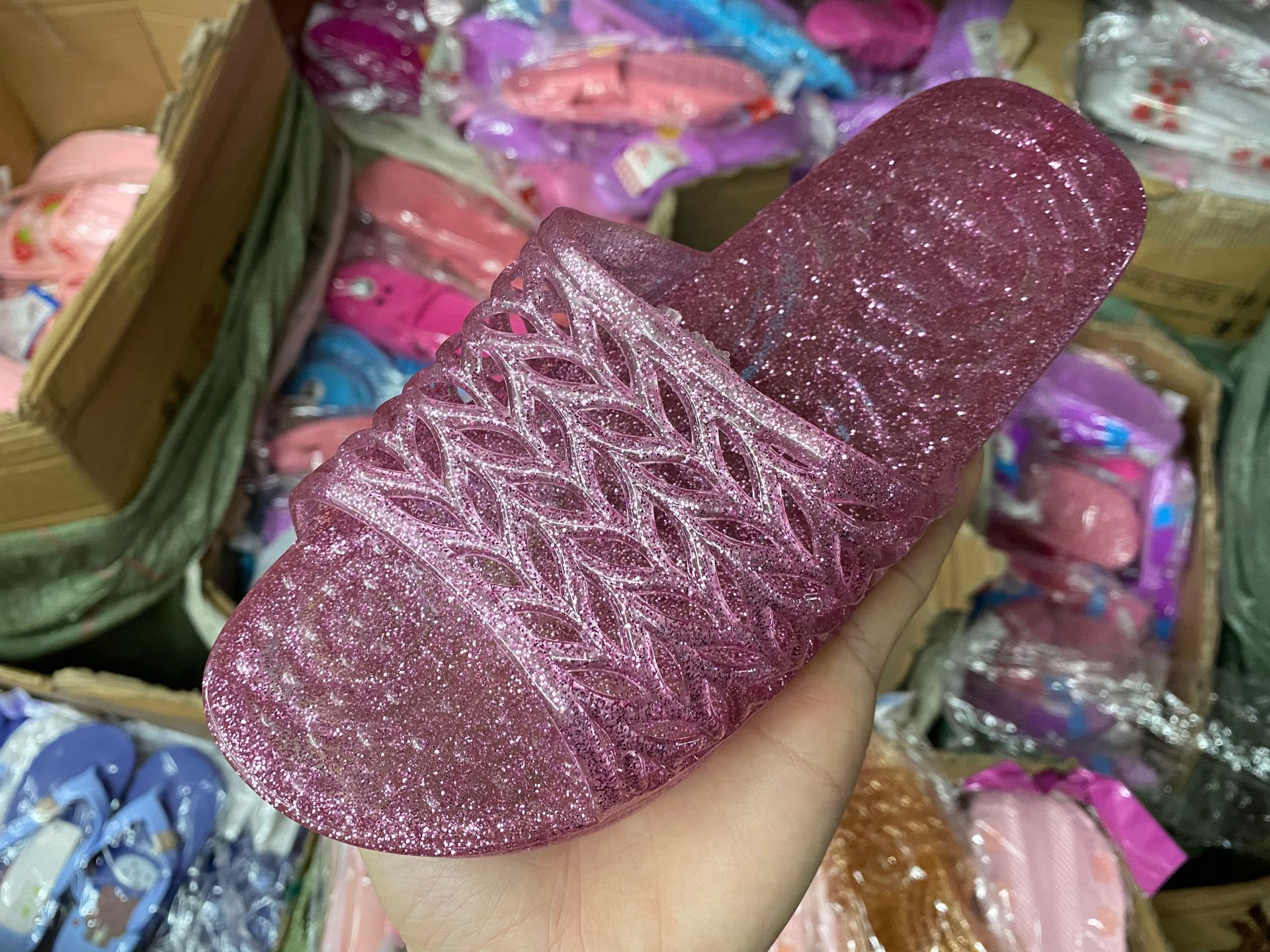 闪闪发亮水晶拖鞋 柔软pvc防滑日常家居卧室可穿洗澡妈妈凉拖鞋女