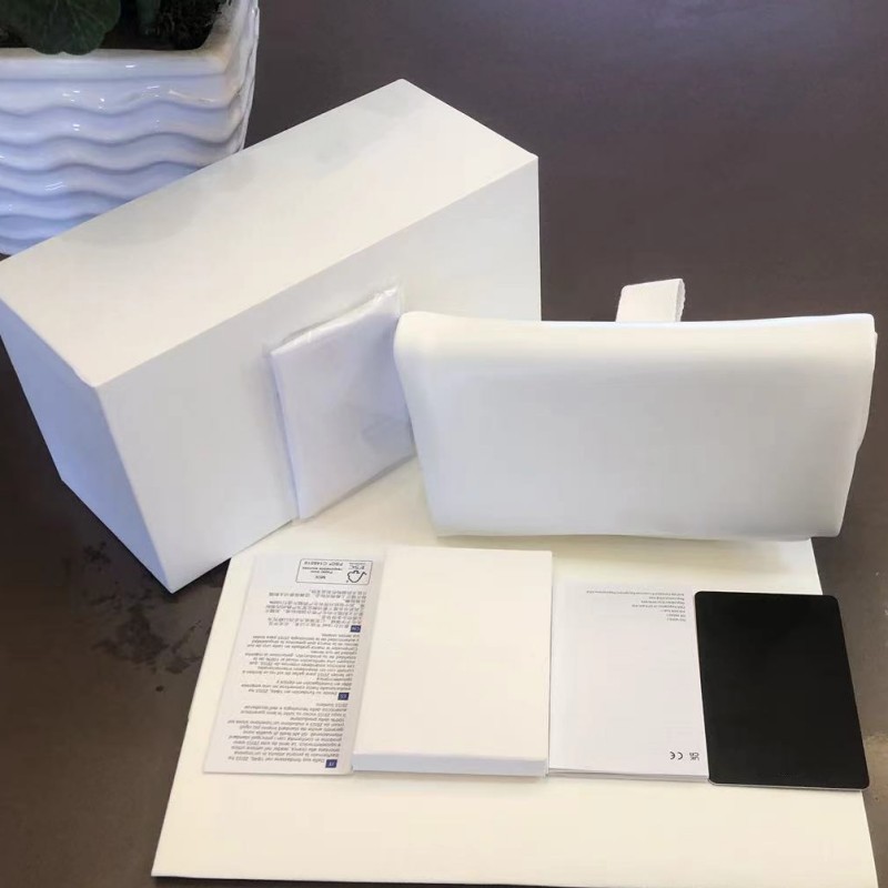 墨镜盒黑色皮袋云朵包蓝色白色高档新款gm眼镜盒子便携收纳太阳镜