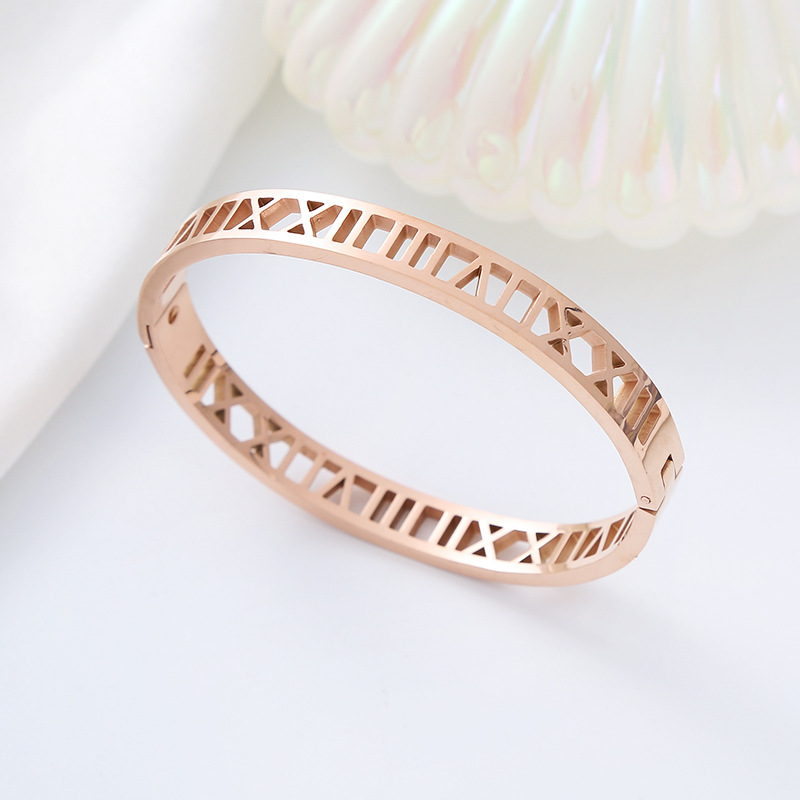 Cross-Border New Arrival Fashion Roman Numeral Letter Bracelet Hollow Stainless Steel Bracelet Couples Bracelet Wholesale