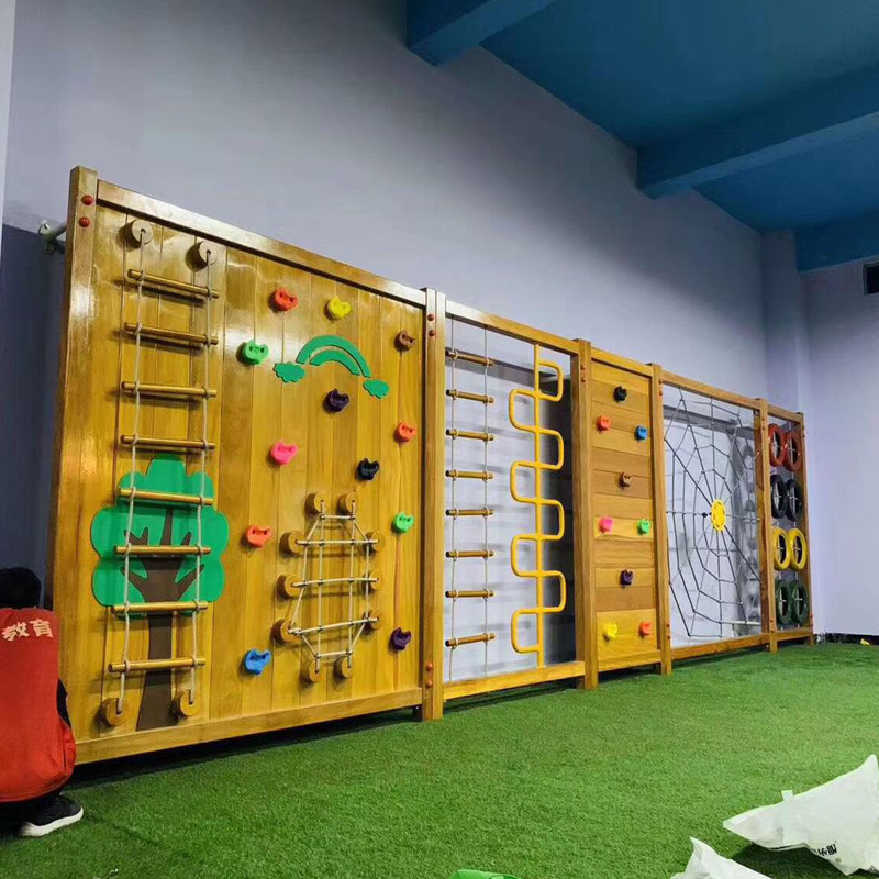 幼儿园攀爬墙体能训练墙面攀爬架户外木质攀岩墙儿童室外大型玩具