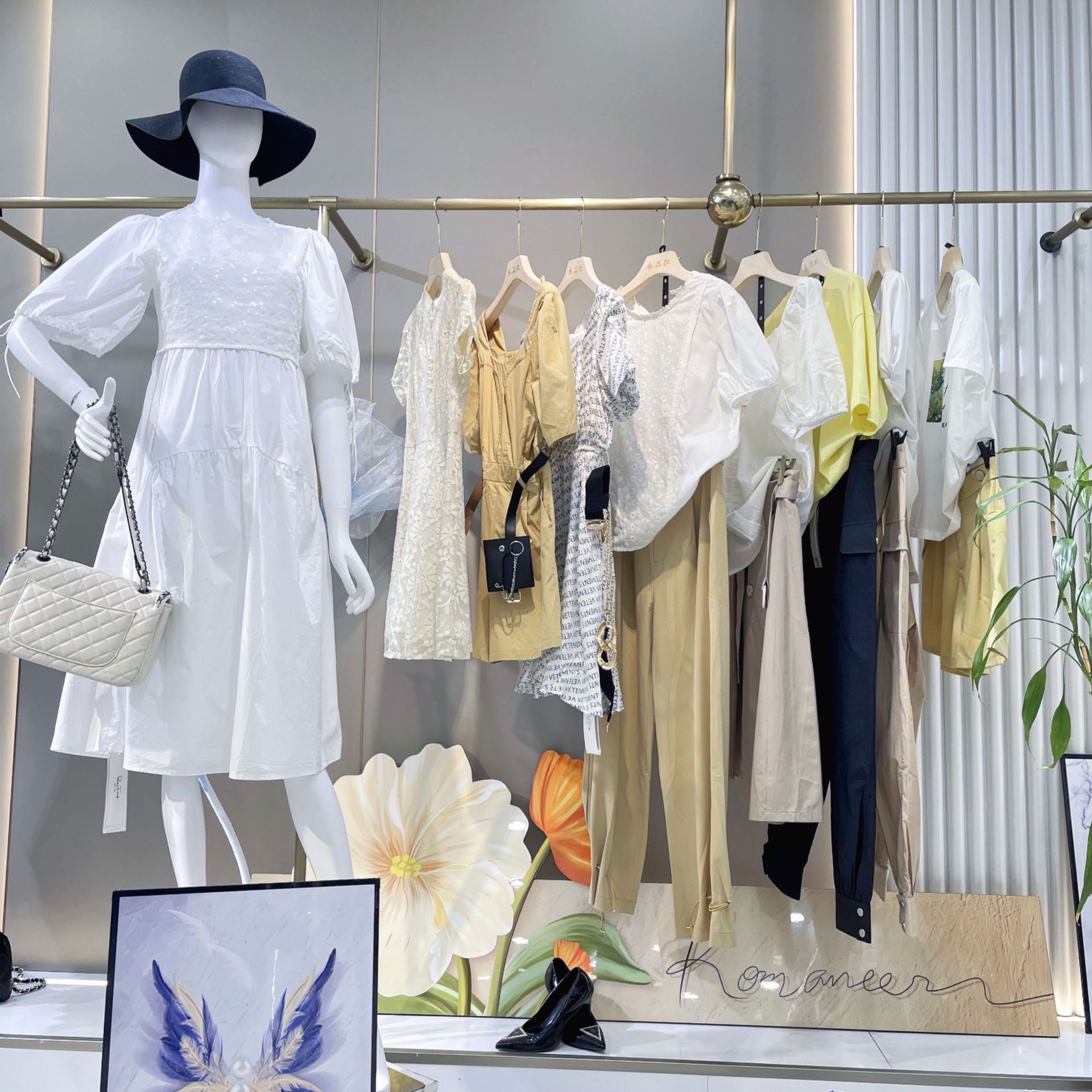 爱依服品牌折扣女装系列走份清仓广州尾货女夏季衣服批货撤柜一手