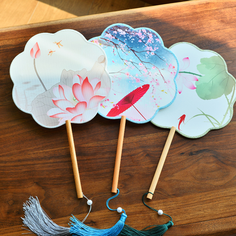 古风印花团扇八瓣绢布中国风印刷复古异形汉服旗袍舞蹈走秀跳舞