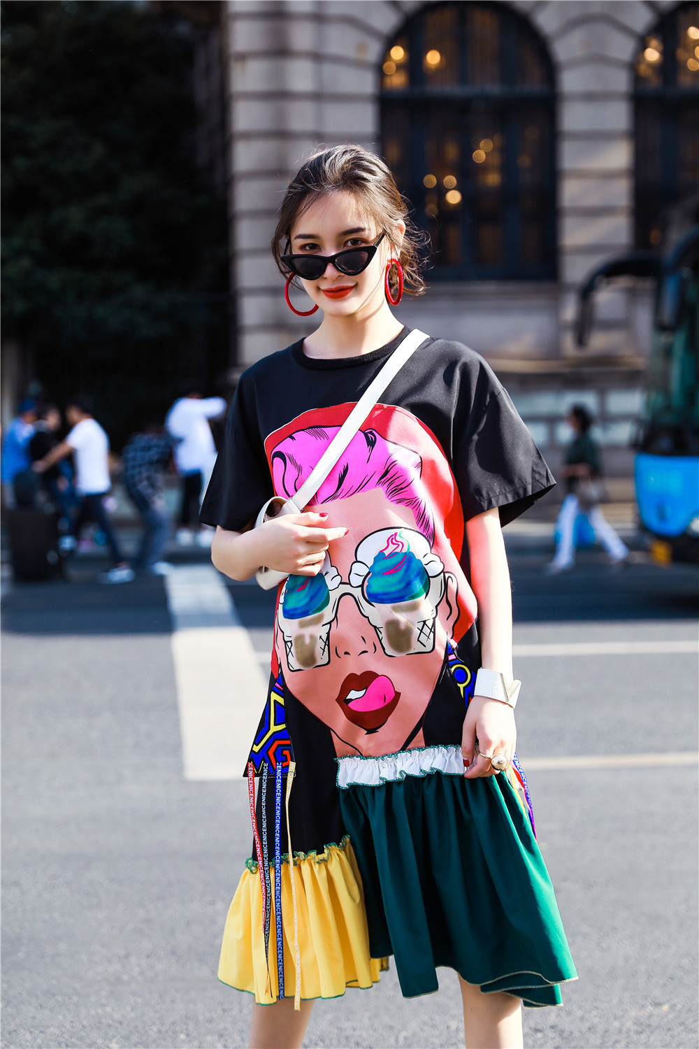 泰国潮牌夏装女2021新款裙子脸谱贴布绣拼色宽松大码连衣裙中长款