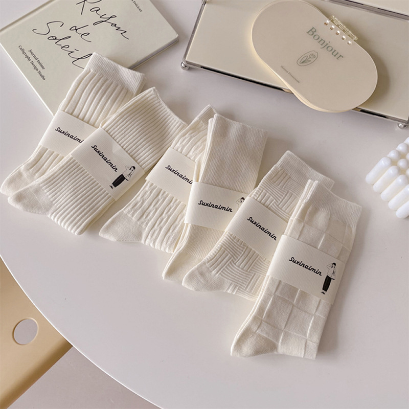 Women's Socks Autumn and Winter Sweat-Absorbent Cream Color Ins Versatile Vertical Stripes Bunching Socks Trendy Japanese JK Style Tube Socks