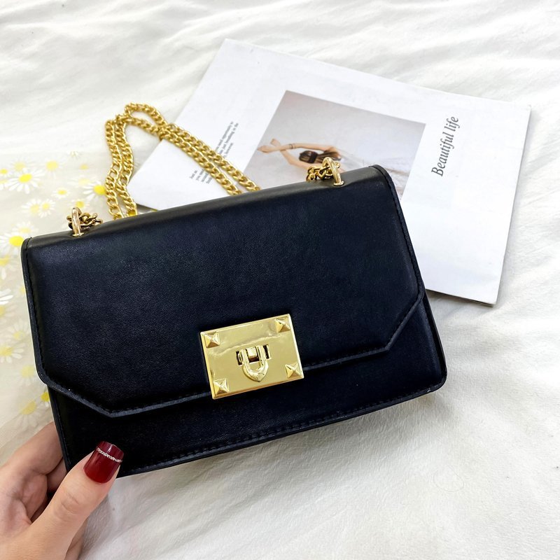 Women's Bag 2021 Spring New Fashion Shoulder Bag Simple Elegant Messenger Bag Western Style Small Square Bag