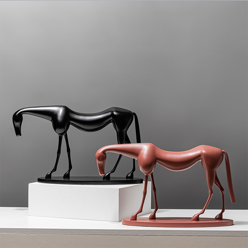 现代北欧抽象马摆件意式极简软装样板房售楼部动物马雕塑家居饰品