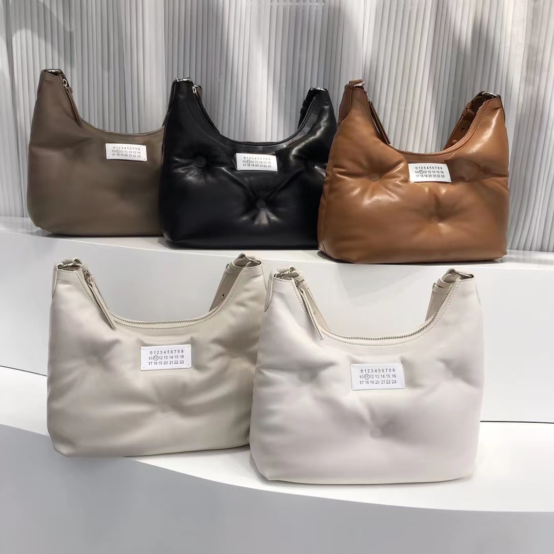 mm6马吉拉刘雯欧阳娜娜井柏然同款hobo中小号女包链条腋下包代发