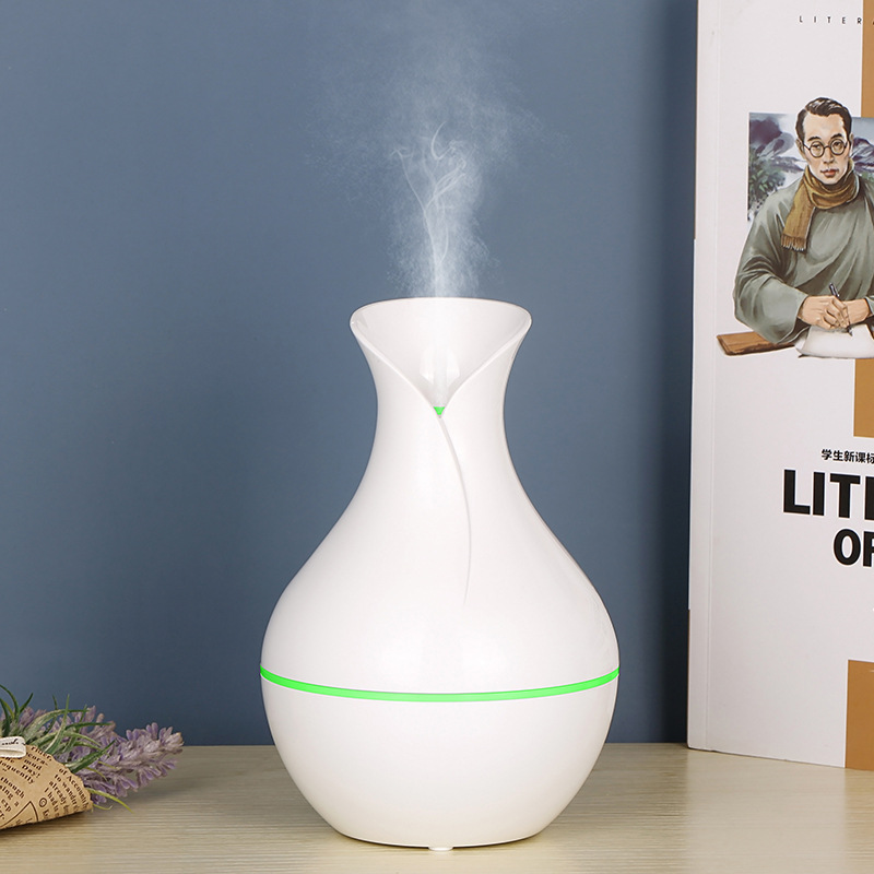 Factory Wholesale Small Vase Humidifier Aroma Diffuser Portable USB Car Air Conditioner Humidifier Mini Humidifier