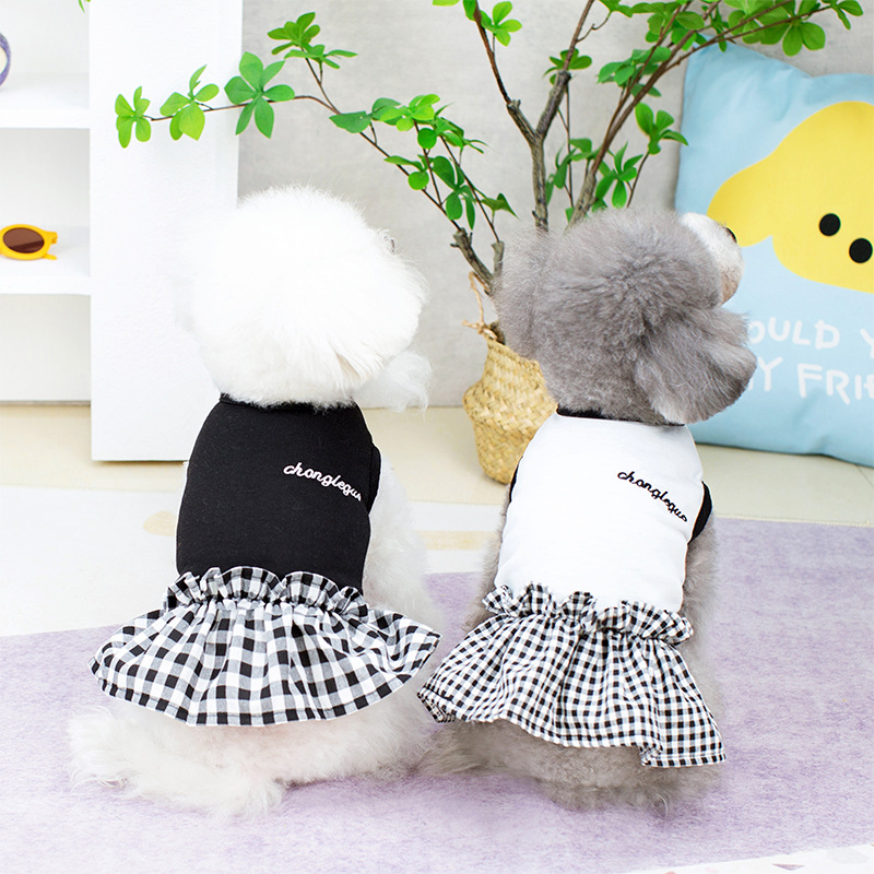 2023新款黑白刺绣裙宠物衣服泰迪比熊狗狗衣服中小型狗狗衣服批发
