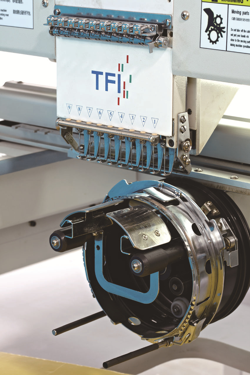 新款大豪电脑家用制版单头12针帽绣成衣平绣多合一刺绣机绣花机