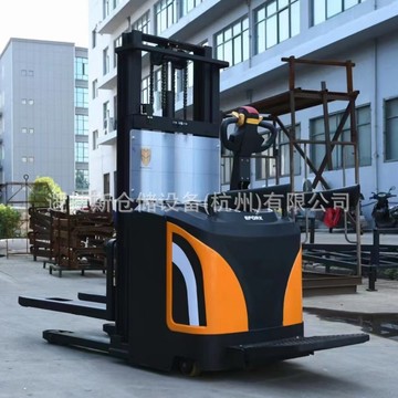 电动堆高车托盘装卸车液压升降车站驾式搬运堆垛车2吨叉车-阿里巴巴