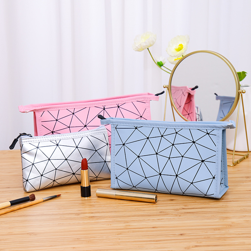 Net Red Cosmetic Bag New Korean Style Large Capacity Girly Heart Hand-Held Portable Travel Toiletry Bag Factory Wholesale