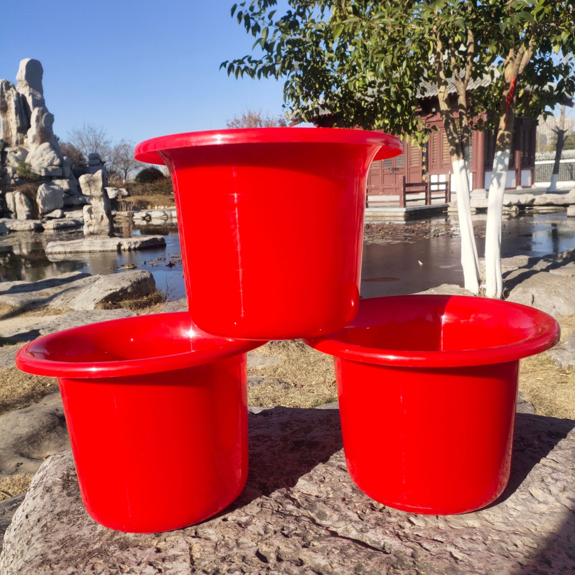 活动礼品批发可印字老年人儿童吐痰尿桶小便成人吐痰盆塑料痰盂子