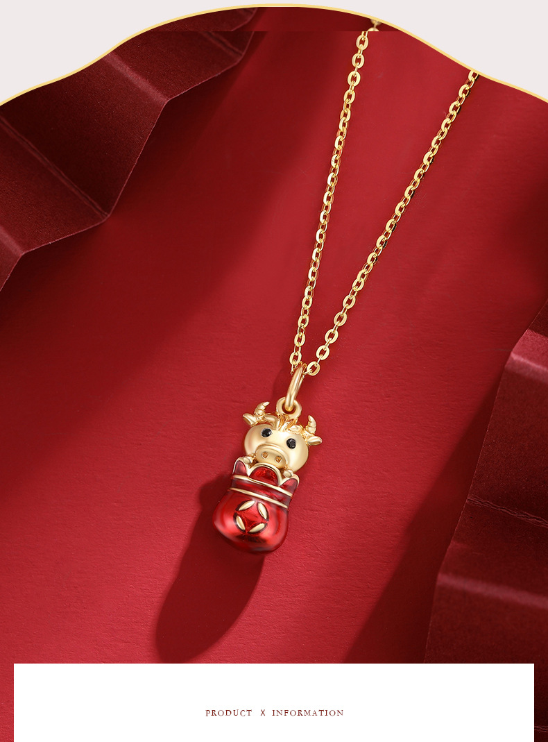 生肖牛项链女萌牛吊坠苹果圣诞本命年饰品925纯银锁骨链新年礼物