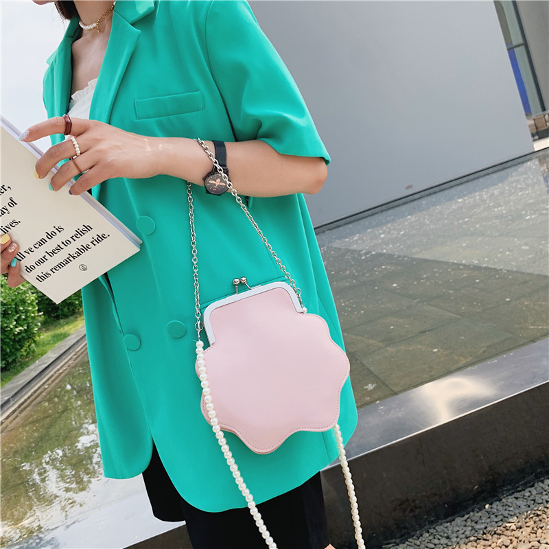 Shoulder Crossbody Western Style Underarm Bag Pearl Pouch Women's Bag 2021 Summer New Cloud Bag Chain Clip Bag