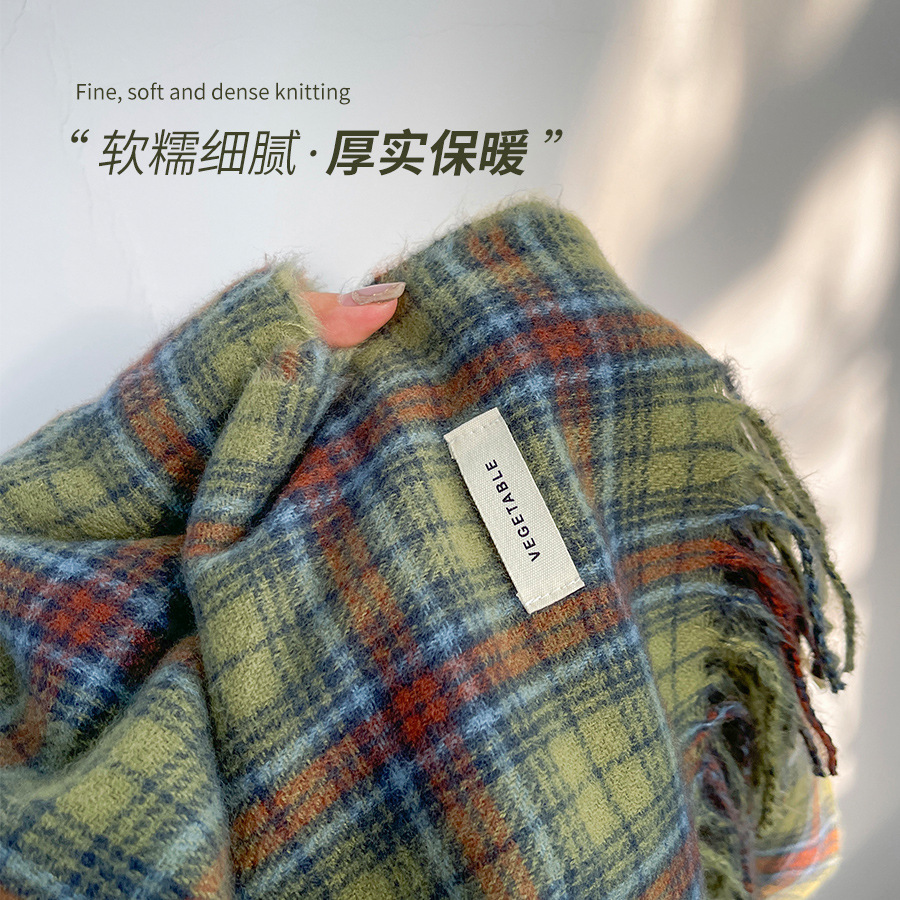 2023 Autumn and Winter Korean Style Scarf Women‘s New Plaid Shawl High Sense Wholesale Retro Easy Matching Winter Popular Scarf