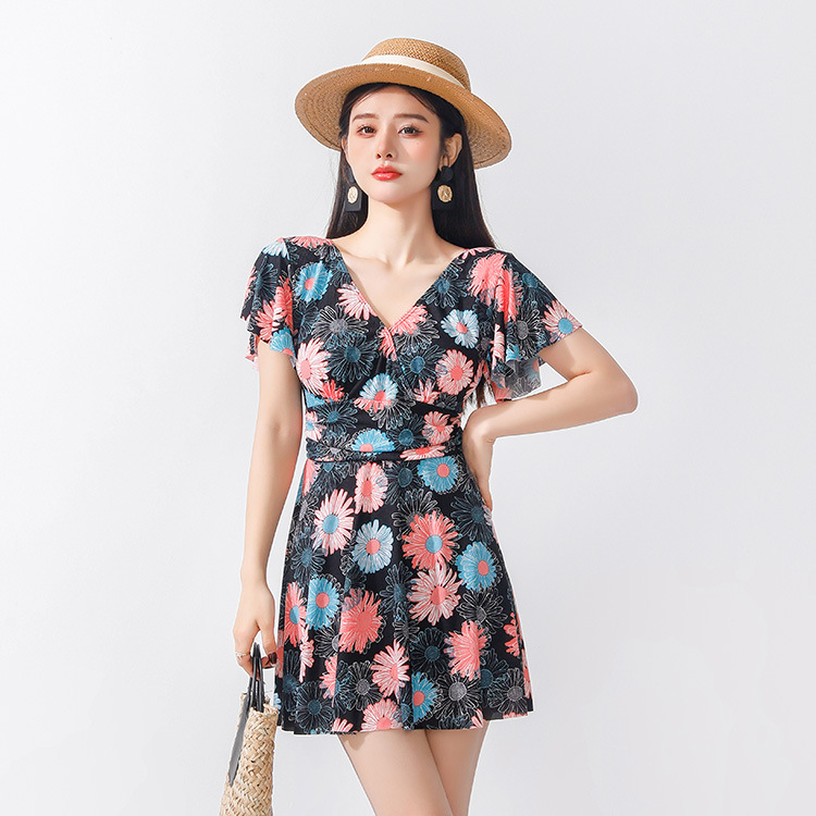 2023大码泳衣女保守连体泳装中老年妈妈款批发印花温泉游泳装