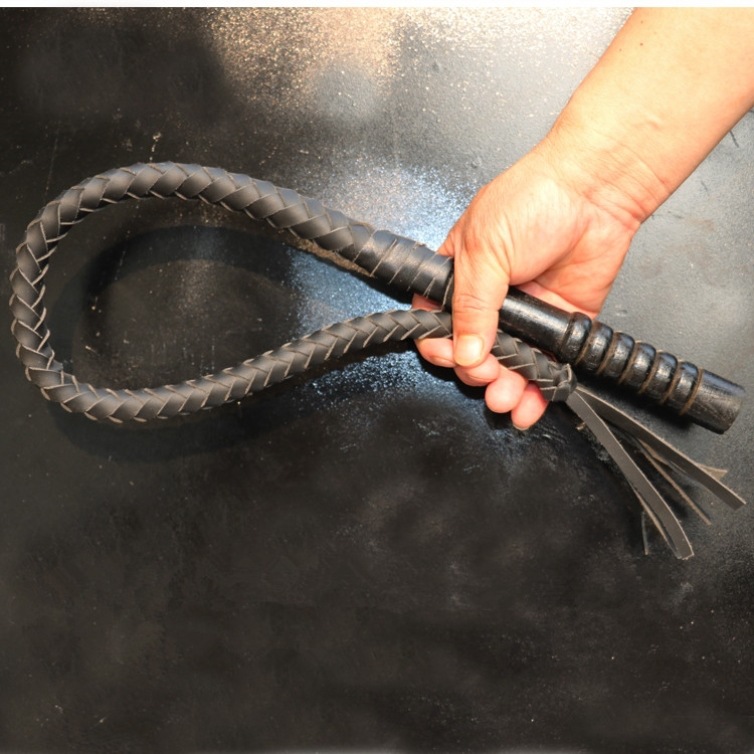 真皮鞭子健身驯马用品响鞭拍电影舞蹈短鞭散鞭马术鞭马具戏剧调教