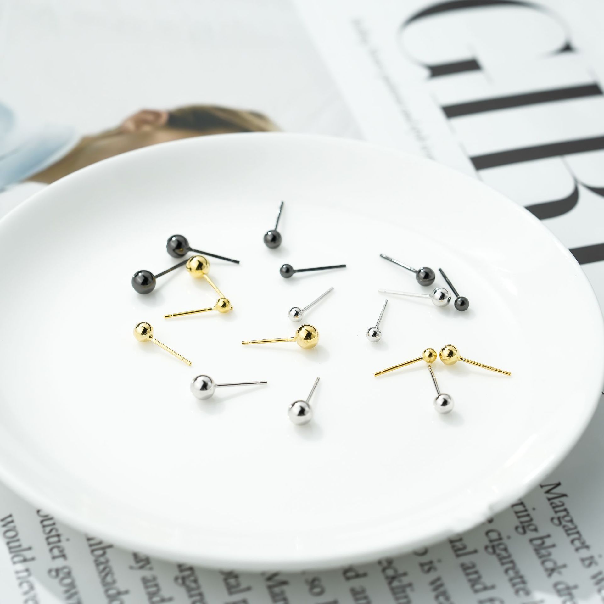 925纯银韩系光面圆珠小豆豆耳钉女百搭简约养耳洞耳骨钉ins风耳饰