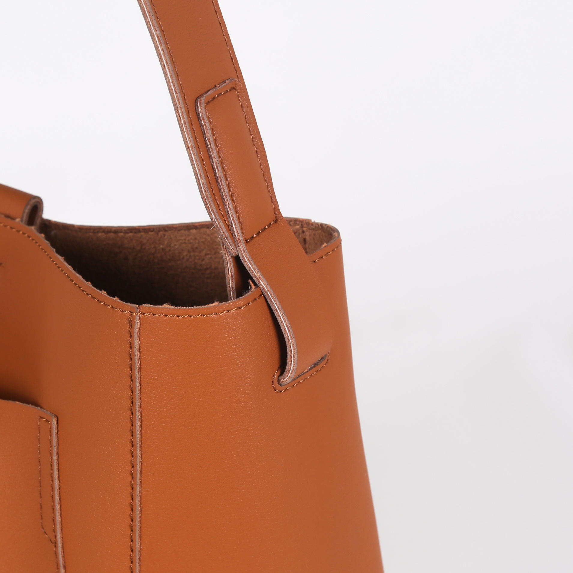 2021新款出口美国外贸女包studio单肩水桶包素皮女士简约手提包包