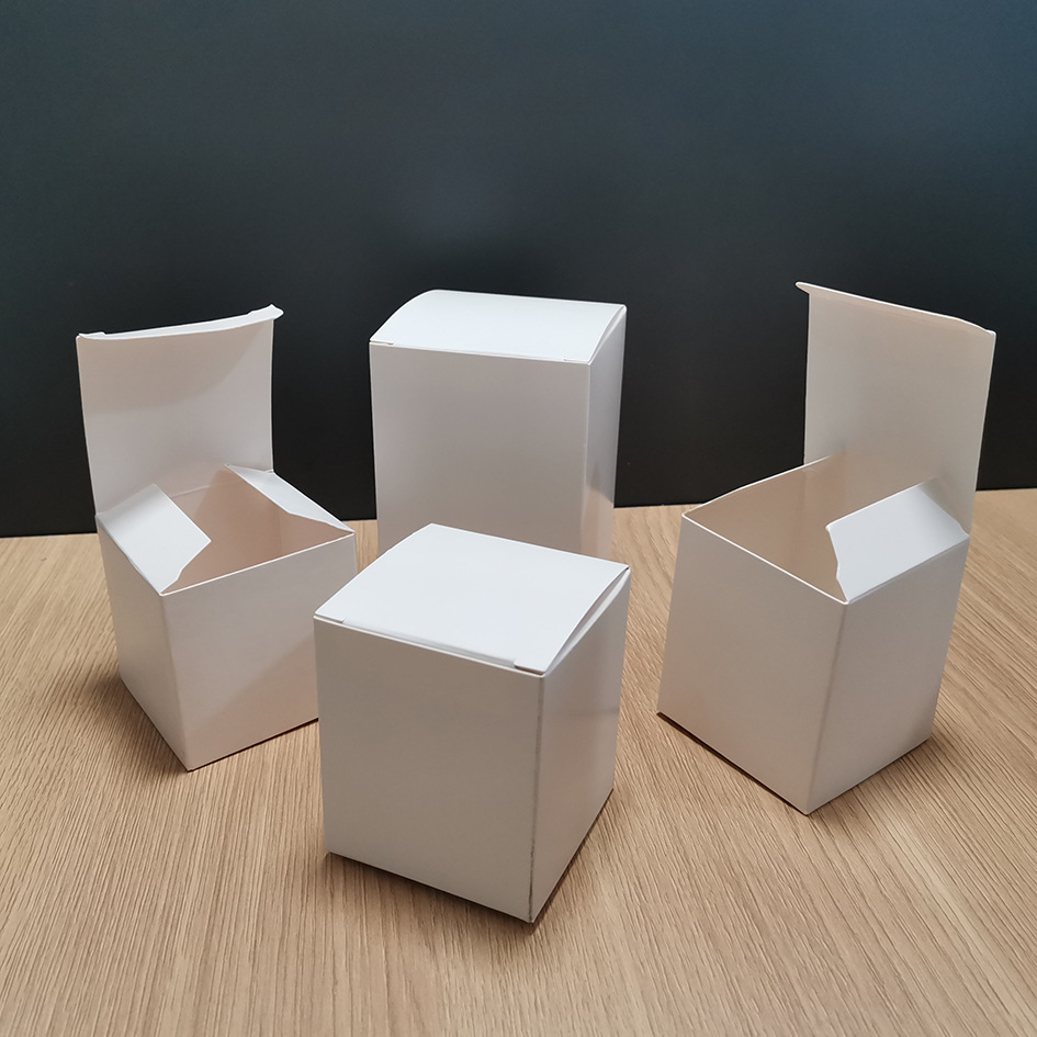 厂家批发现货白盒 跨境开窗扁小白盒350g白卡纸盒包装盒彩色印刷